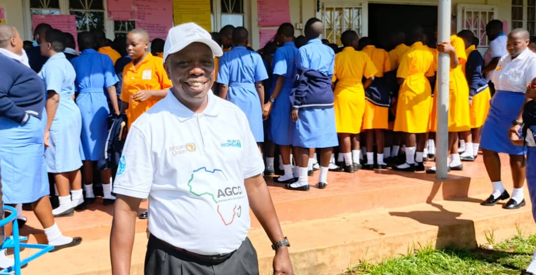 You are currently viewing Wanyange Girls SS Joins Busoga College Mwiri Old Boys in 15km Charity Walk and Tree Planting Drive